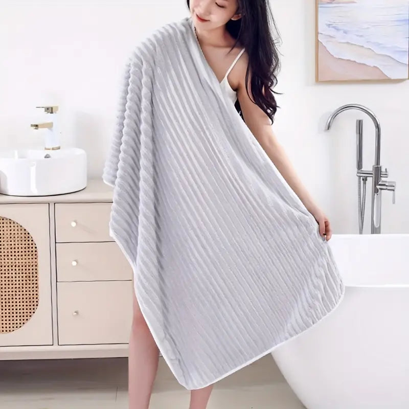 Fixora™ Microfiber 300 GSM Bath Towel
