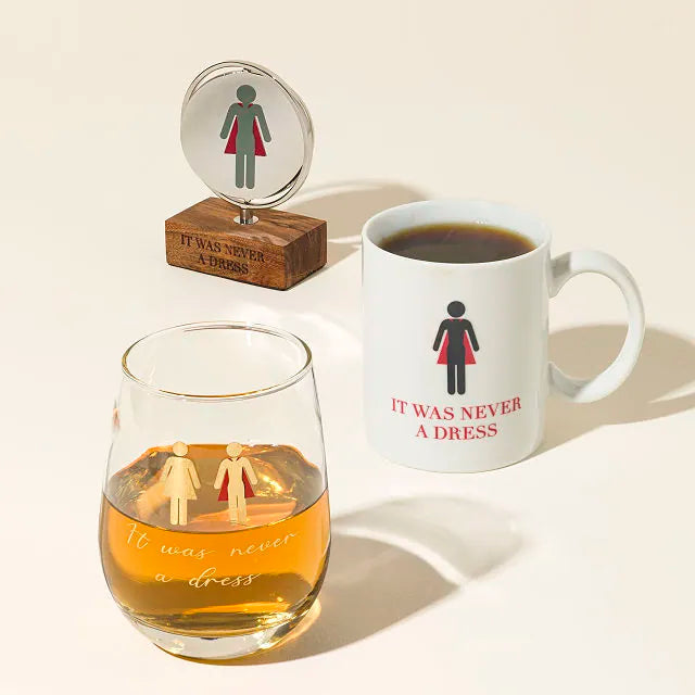 "IT WAS NEVER A DRESS" MUG