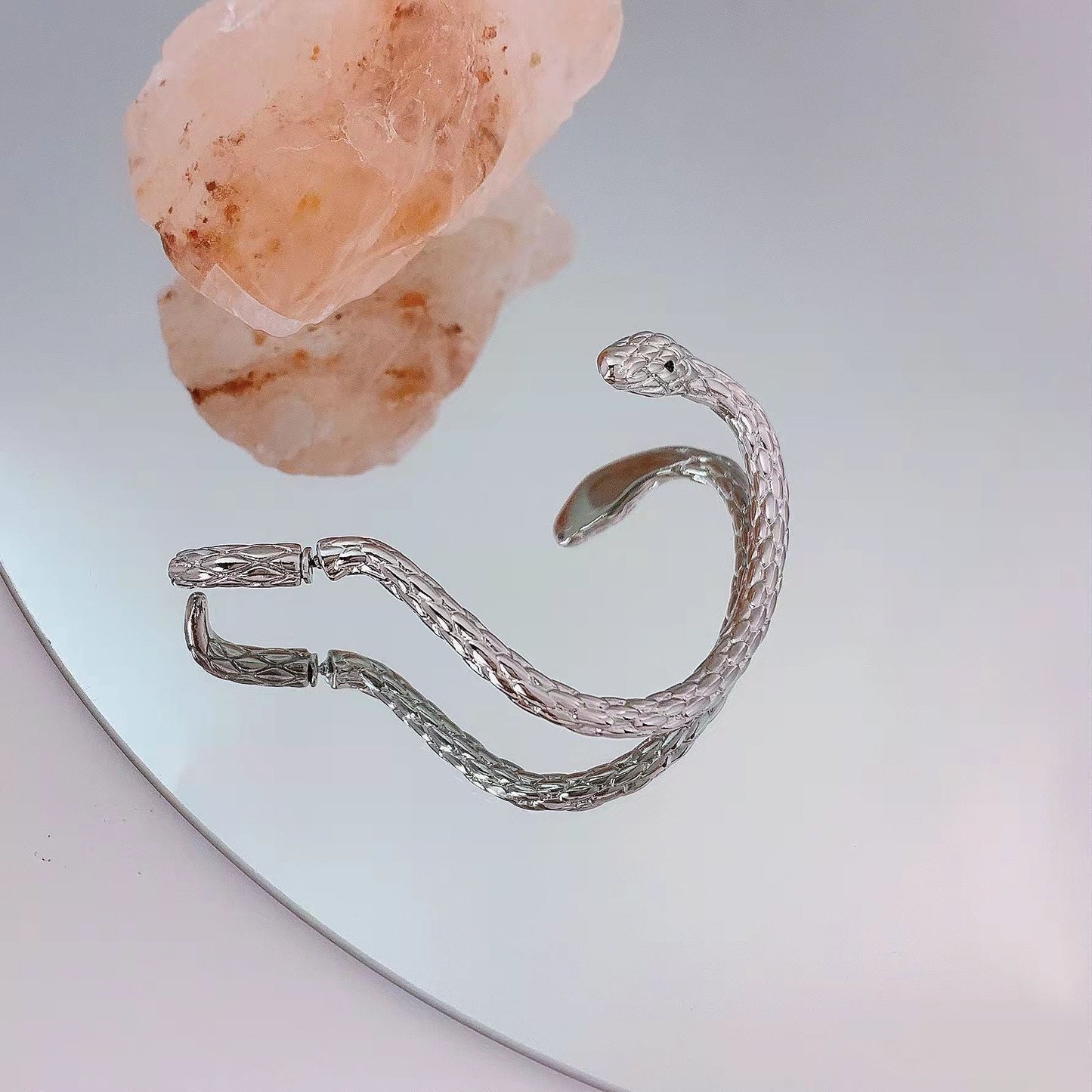 FIXORA EAR CUFF